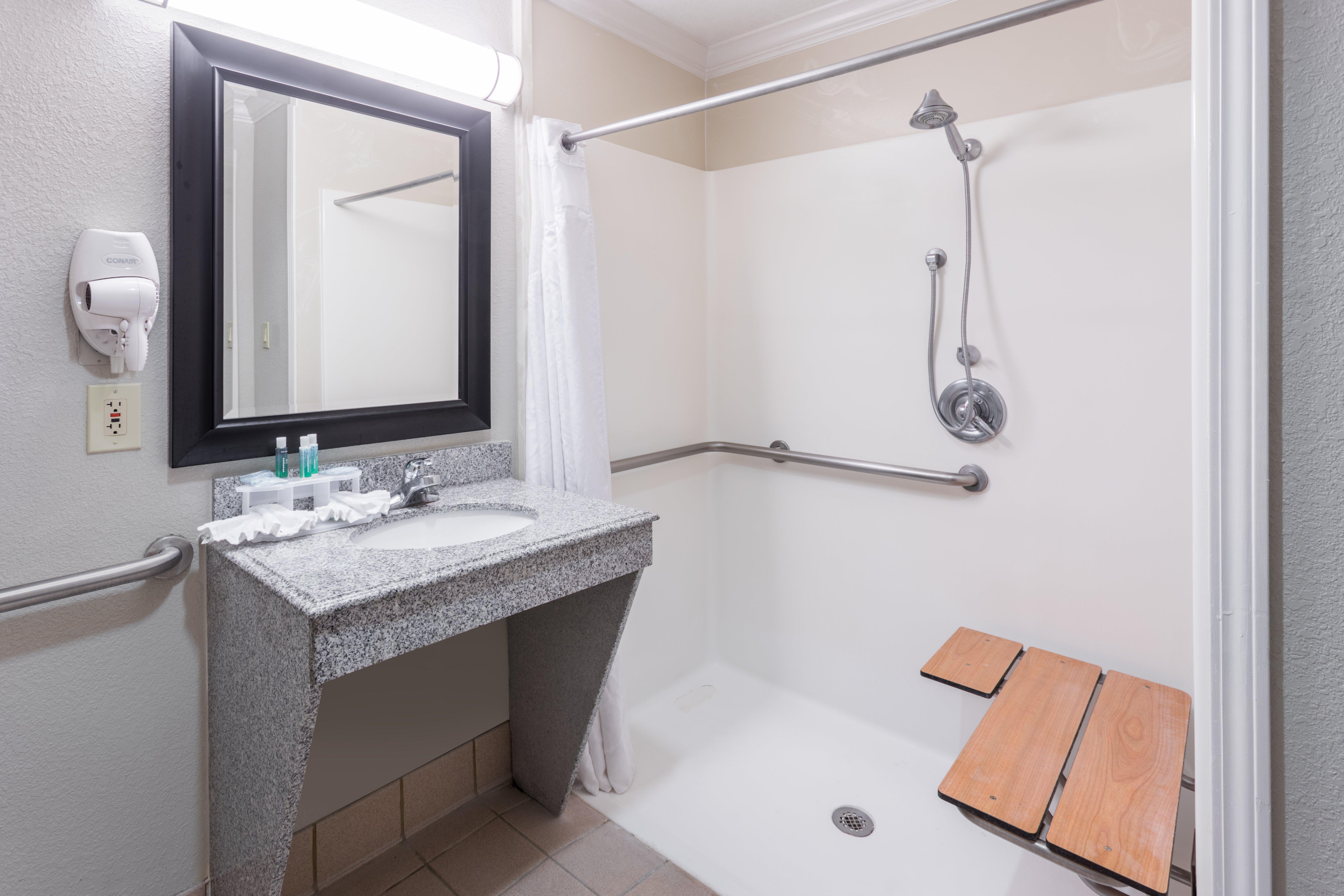 Holiday Inn Express Hotel And Suites Lake Charles By Ihg Exteriör bild