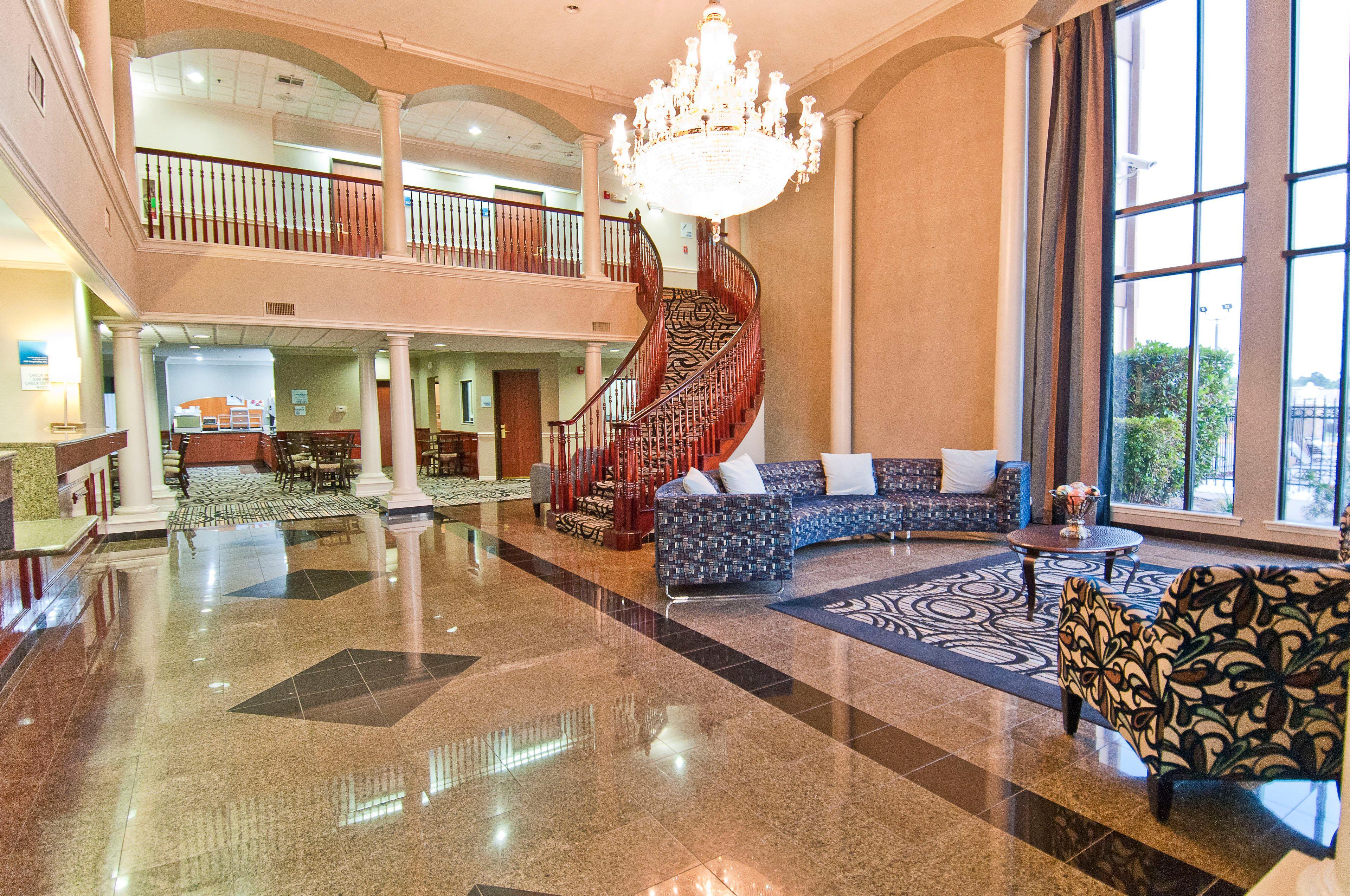 Holiday Inn Express Hotel And Suites Lake Charles By Ihg Exteriör bild