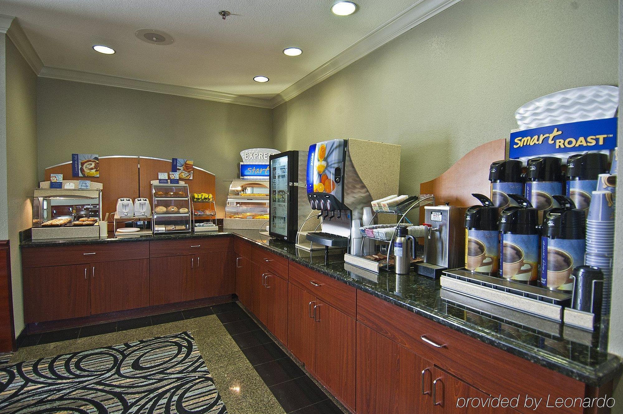 Holiday Inn Express Hotel And Suites Lake Charles By Ihg Restaurang bild